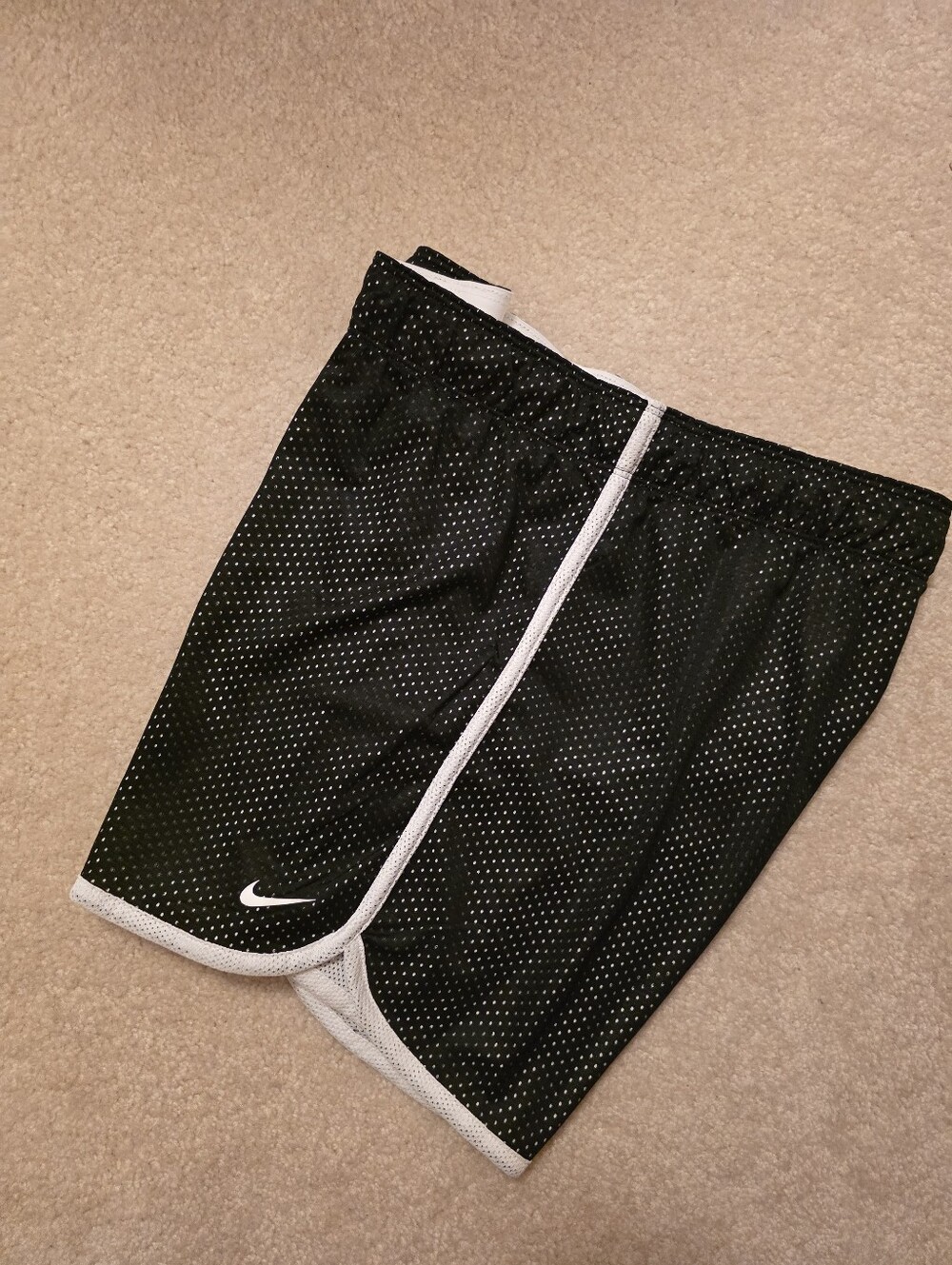 Nike Black & White Mesh Sport Shorts M NEW